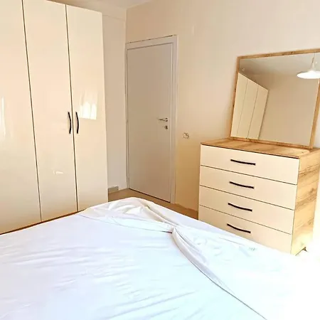 Ovi 2 Apartment Tirana