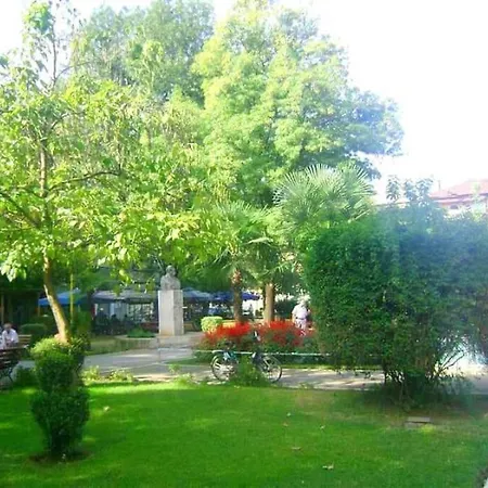 Ovi 2 Tirana